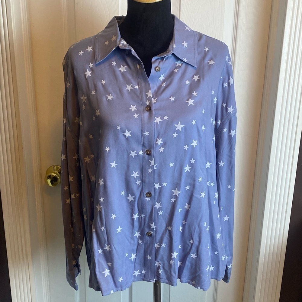 Versona Women’s Blouse Top Blue White Stars Sz L NWT